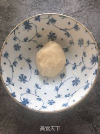 荷花酥的做法步骤：2