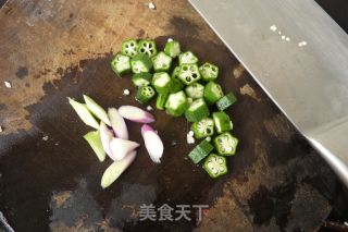 金蒜炒饭的做法步骤：3