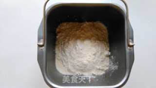 草莓奶酪包的做法步骤：2