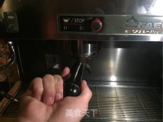 卡布奇诺咖啡的做法步骤：2