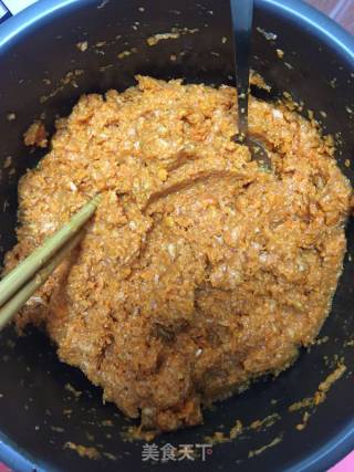 胡萝卜猪肉水饺的做法步骤：3