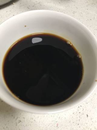 香煎比目鱼的做法步骤：2