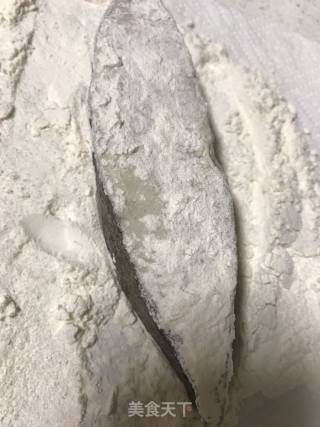 香煎比目鱼的做法步骤：3