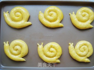 蜗牛卡通小面包的做法步骤：16