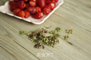 草莓巧克力冰淇淋的做法步骤：3