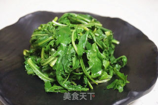 蒲公英贴饼子的做法步骤：2