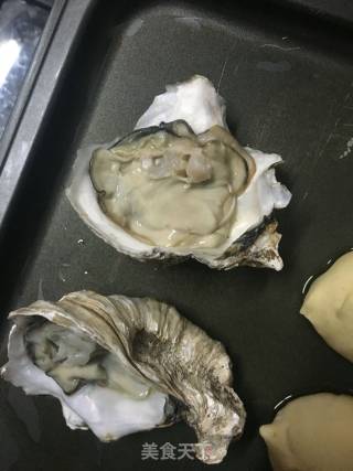 原味烤生蚝的做法步骤：2