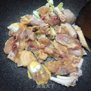 土豆焖鸡的做法步骤：6