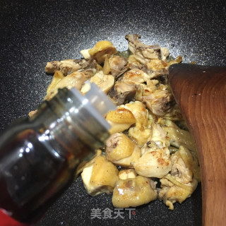 土豆焖鸡的做法步骤：7