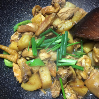 土豆焖鸡的做法步骤：12