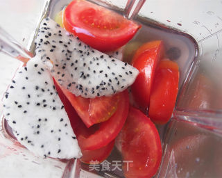 火龙果番茄提子汁的做法步骤：2