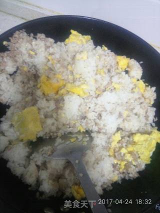 肉末炒饭的做法步骤：2
