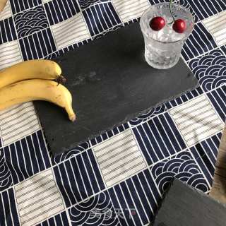 菠萝香蕉沙冰的做法步骤：2