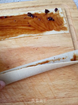 酱香烤豆皮的做法步骤：5