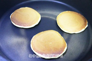 宝宝辅食—铜锣烧的做法步骤：8