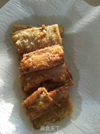 香酥炸带鱼的做法步骤：10