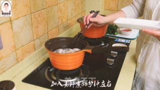 最正宗的韩式辣味脱骨鸡爪的做法步骤：3