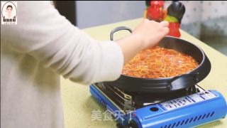 最正宗的韩式辣味脱骨鸡爪的做法步骤：14