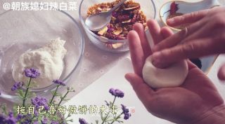 女人一生一定要吃的玫瑰红糖饼的做法步骤：8