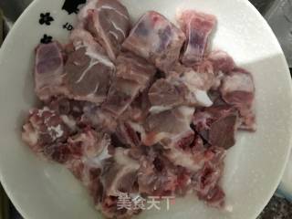 清蒸排骨的做法步骤：1