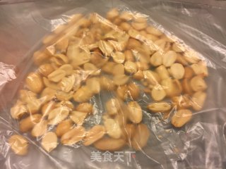 花生酥的做法步骤：1