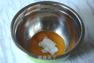 菠菜戚风的做法步骤：2