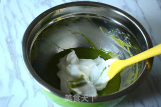 菠菜戚风的做法步骤：5