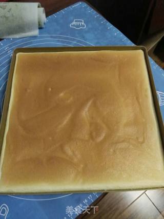草莓奶油蛋糕卷的做法步骤：9