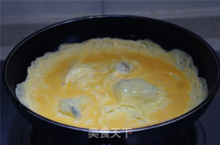鸡蛋培根卷的做法步骤：2