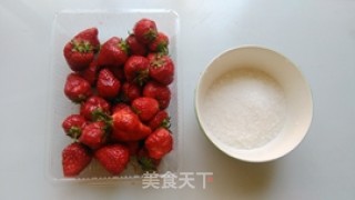 自制草莓酱的做法步骤：1