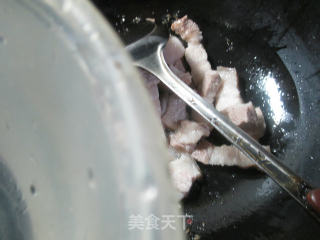 腐竹煮五花肉的做法步骤：3