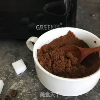 闻到香味就有精神的自制咖啡的做法步骤：2