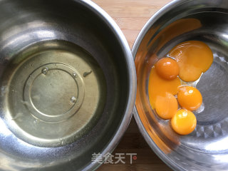 蓝莓戚风蛋糕的做法步骤：4