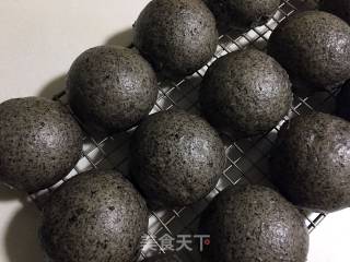奶香黑芝麻大馒头的做法步骤：11