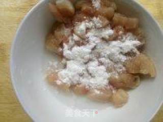 麻辣鸡丁的做法步骤：2