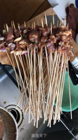 腌制羊肉串的做法步骤：3