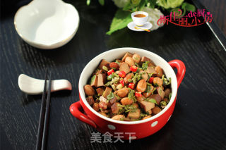 香椿花生米拌鸡蛋干的做法步骤：8