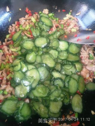 酸酸黄瓜肉的做法步骤：8