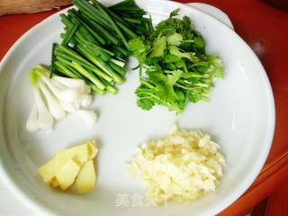 爆炒花甲的做法步骤：2