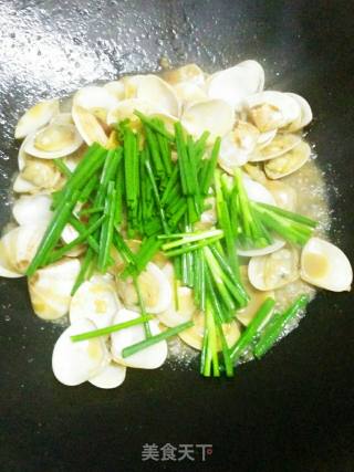 爆炒花甲的做法步骤：7