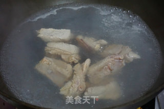 糖醋排骨的做法步骤：2