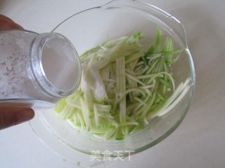 凉拌西葫芦的做法步骤：3