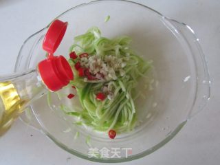 凉拌西葫芦的做法步骤：6