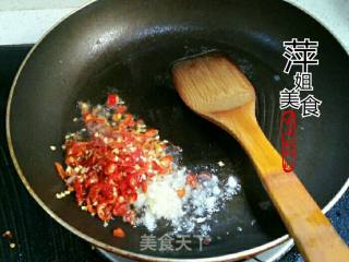 孜然蒜香寸骨的做法步骤：6