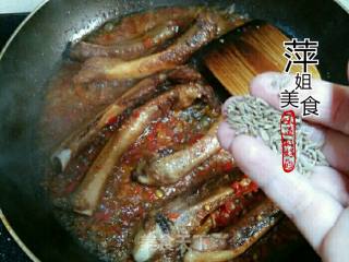 孜然蒜香寸骨的做法步骤：8