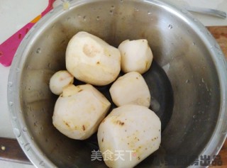 小白菜烧芋头的做法步骤：2