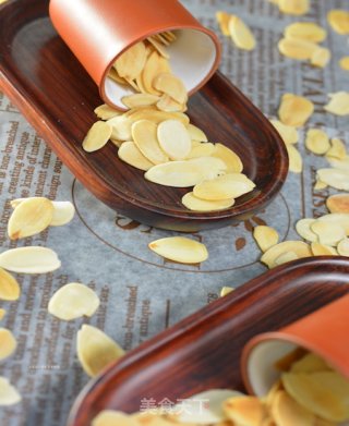 CoCoLc的私菜食谱经―焙煎扁桃仁片的做法步骤：6