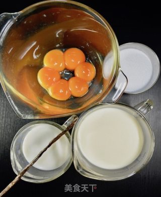 CoCoLc的私菜食谱经―香草冰淇淋的做法步骤：1