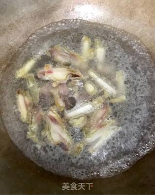 咸肉蚕豆的做法步骤：3
