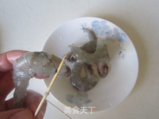 芦笋炒虾仁的做法步骤：2